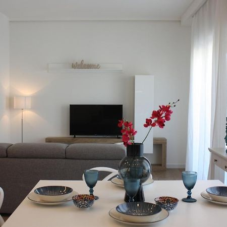 Strettomare-Business & Travel Apartment Reggio di Calabria Exteriör bild