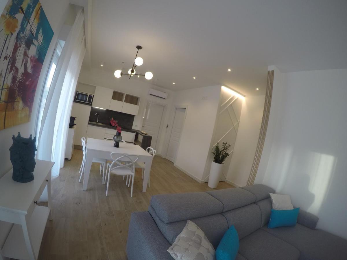 Strettomare-Business & Travel Apartment Reggio di Calabria Exteriör bild