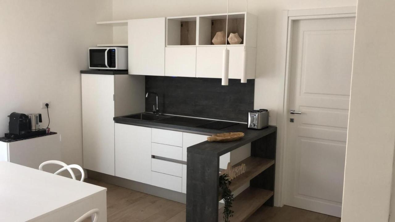 Strettomare-Business & Travel Apartment Reggio di Calabria Exteriör bild